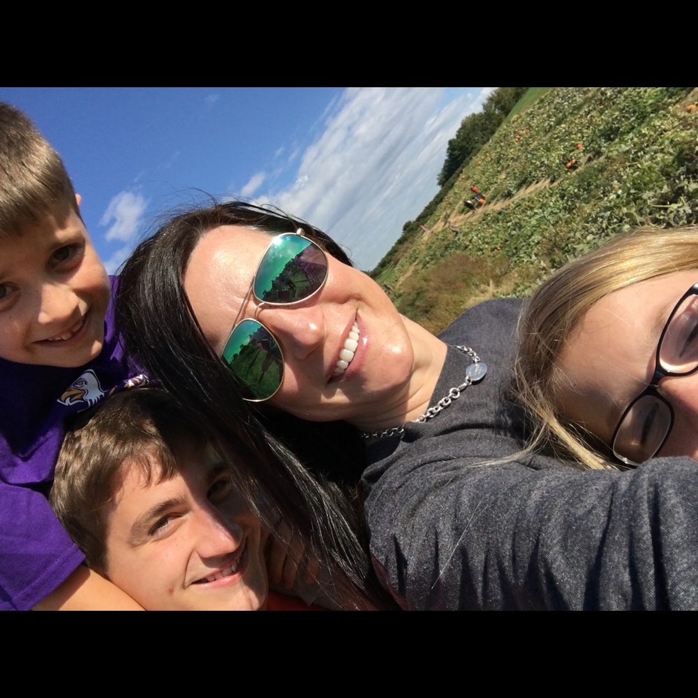 Meet your Posher, Lori